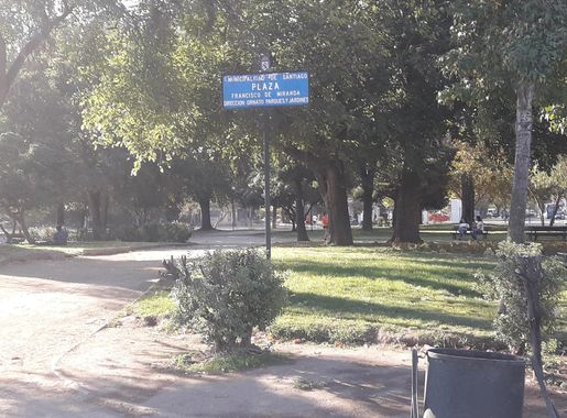 Archivo:Plaza Francisco de Miranda - Parque O'Higgins.jpg - Wikipedia, la  enciclopedia libre