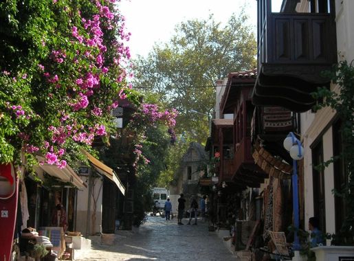File:A street in Kaş.jpg - Wikipedia