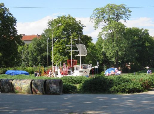 Датотека:Park Čair, Niš, Srbija 03.jpg — Википедија