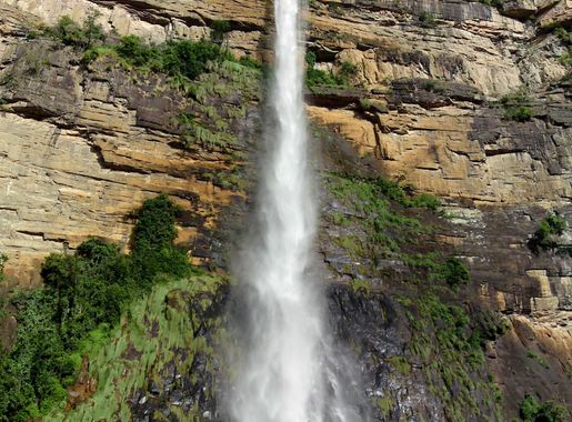 File:Chute de Ditinn à Dalaba.jpg - Wikimedia Commons