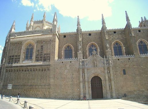 File:San Juan de los Reyes - Toledo, Spain - 01.JPG - Wikimedia Commons