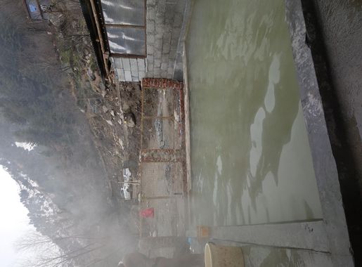 File:Hot water spring in Kalath, Manali.jpg - Wikimedia Commons