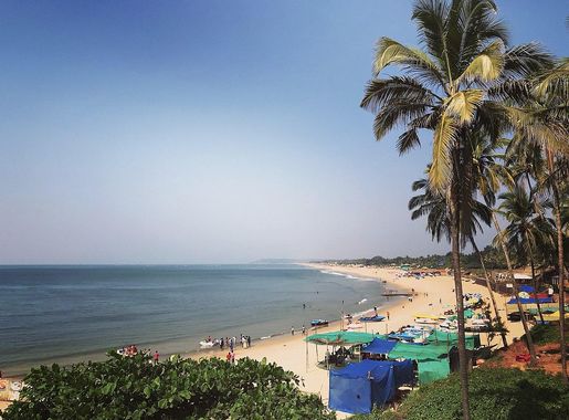 File:A view of Sinquerim Beach near Panaji, Goa (December 2018).jpg -  Wikimedia Commons
