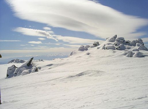 File:Vitosha Cherni Vruh 12.JPG - Wikimedia Commons