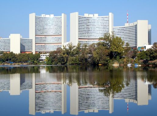 File:Uno City Kaiserwasser.jpg - Wikipedia