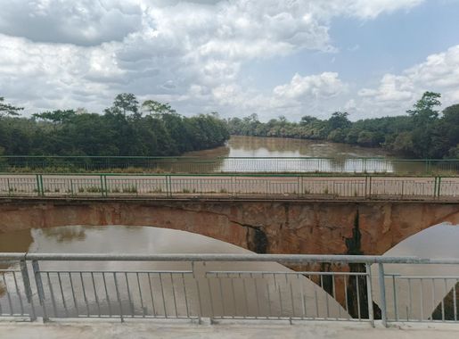 File:Bridge of Comoé 1.jpg - Wikimedia Commons