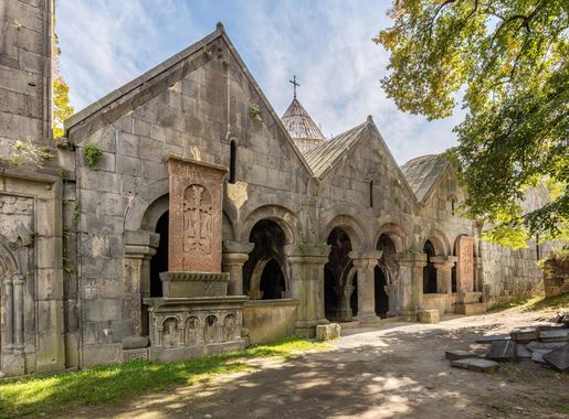 File:Monasterio de Sanahin, Armenia, 2016-09-30, DD 52-54 HDR.jpg -  Wikipedia