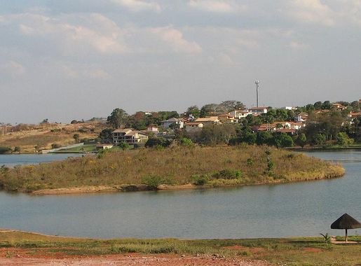 Ficheiro:Paranoa-Island-Brasilia.JPG – Wikipédia, a enciclopédia livre