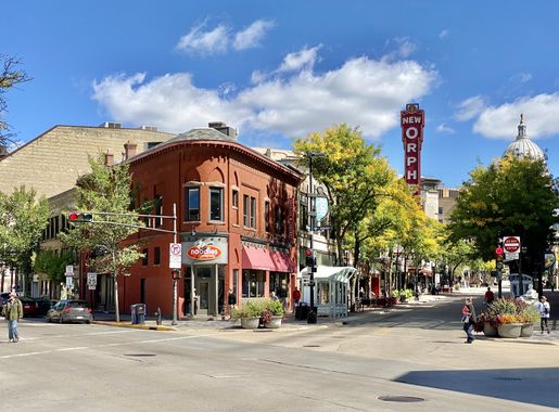 File:Conklin Block, State Street and Henry Street, Madison, WI  (52734132594).jpg - Wikimedia Commons