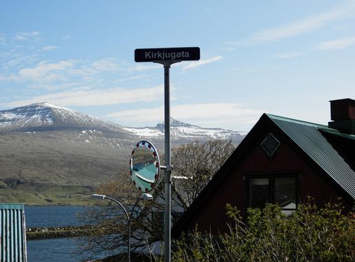 File:Kirkjugøta a Sign in Haldarsvík Faroe Islands.JPG - Wikimedia Commons
