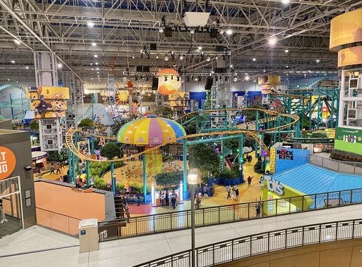 File:Nickelodeon Universe Amusement Park, Mall of America, Bloomington, MN  (52835199555).jpg - Wikimedia Commons
