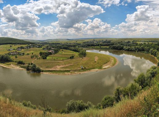 File:Regional landscape park Dniester Canyon near Koropets.jpg - Wikimedia  Commons