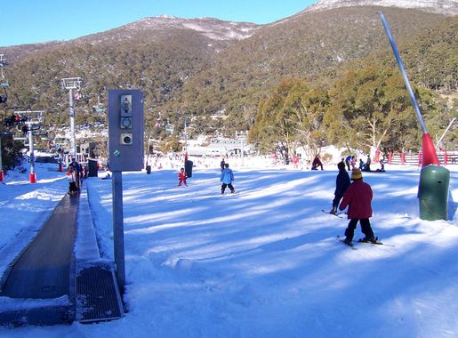 File:Thredbo ski resort.jpg - Wikimedia Commons