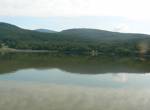Súbor:Vinianske jazero 1.jpg – Wikipédia