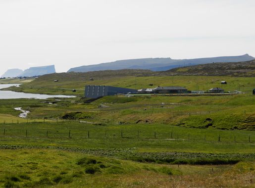 File:Inni í Dal Sandoy Faroe Islands July 2012.JPG - Wikimedia Commons