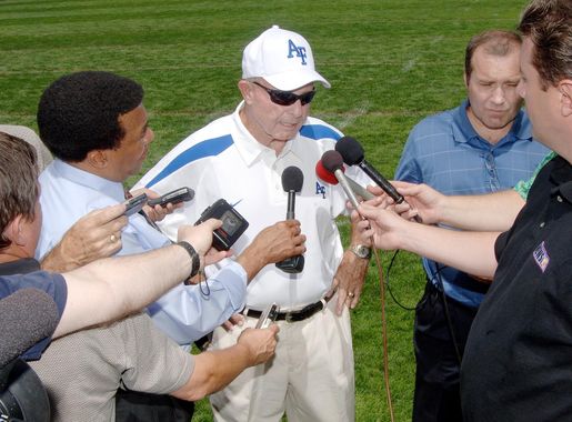 DeBerry elected to College Football Hall of Fame > U.S. Air Force Academy >  U.S. Air Force Academy News