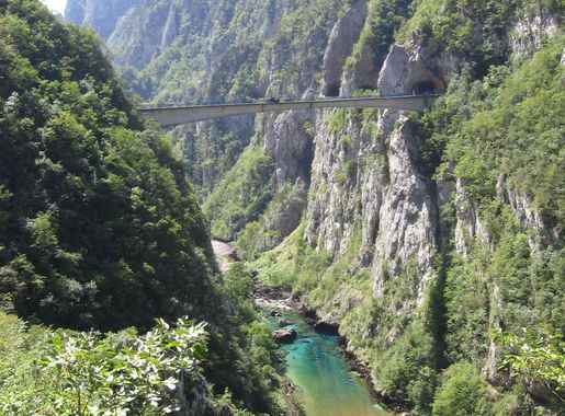File:Piva.River-bridge.JPG - Wikipedia
