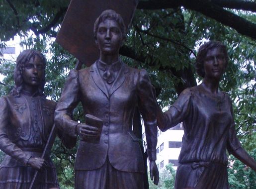 File:Tennessee Woman Suffrage Memorial crop 01.jpg - Wikimedia Commons