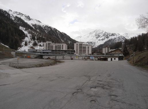 File:Super Nendaz.jpg - Wikimedia Commons