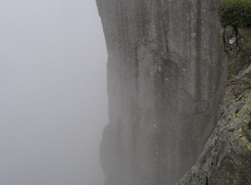 File:Norway Preikestolen at fog.JPG - Wikimedia Commons