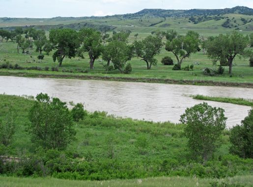 File:Cheyenne River (20 June 2018) (near Wasta, South Dakota, USA) 15  (41582132320).jpg - Wikimedia Commons