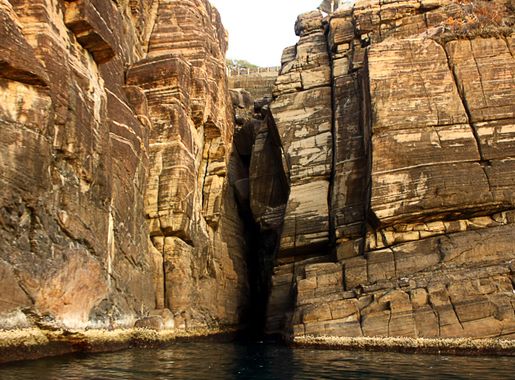 File:Ravana's Cleft.JPG - Wikimedia Commons