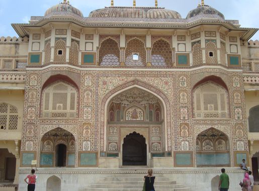 File:Inside view of Amer Fort, Jaipur.JPG - Wikimedia Commons