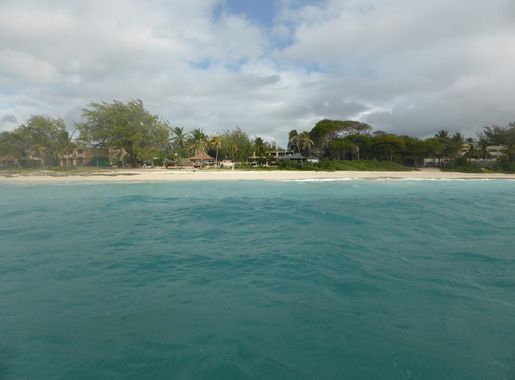 File:Silver Sands Beach and Hotel from the Reef.JPG - Wikimedia Commons