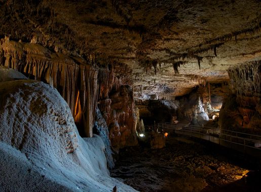 File:Ghost Room.jpg - Wikimedia Commons