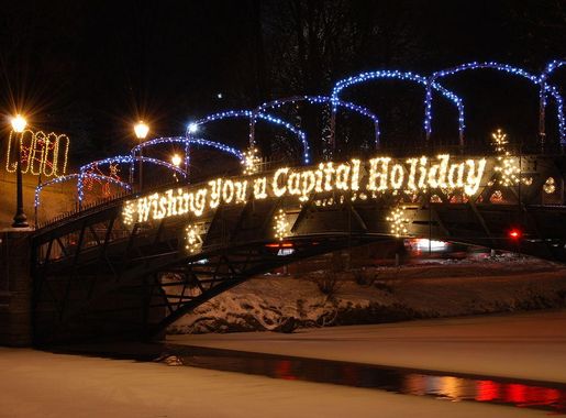 File:Capital Holiday Lights Bridge.JPG - Wikimedia Commons