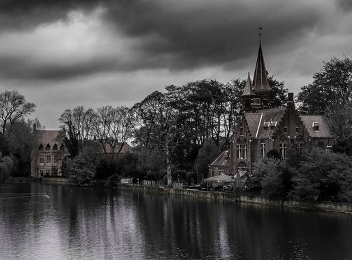 File:Dark Fairytale (135948221).jpeg - Wikimedia Commons