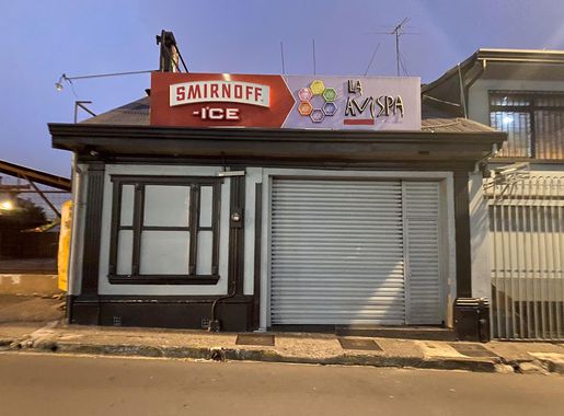 Archivo:Bar La Avispa.jpg - Wikipedia, la enciclopedia libre