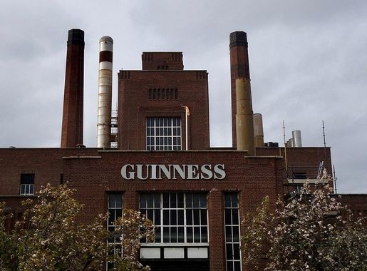 File:Guinness Storehouse Brewery Dublin (41189643885).jpg - Wikimedia  Commons