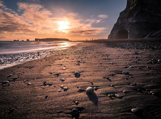 File:Reynisfjara Black Sand Beach Iceland Travel Photography  (210387065).jpeg - Wikimedia Commons