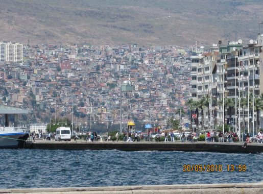 File:Izmir, İzmir, Turkey - panoramio (7).jpg - Wikimedia Commons