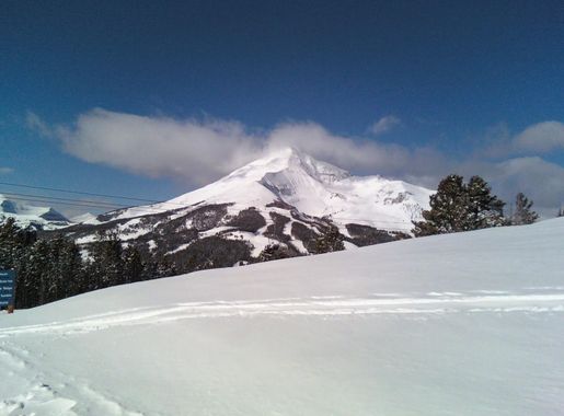 File:Lone Peak, Big Sky, Montana.jpg - Wikimedia Commons
