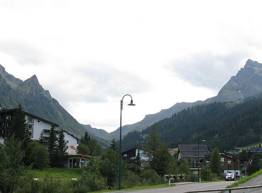 Datei:Gargellen Ort Ritzenspitze und Madrisa.jpg – Wikipedia