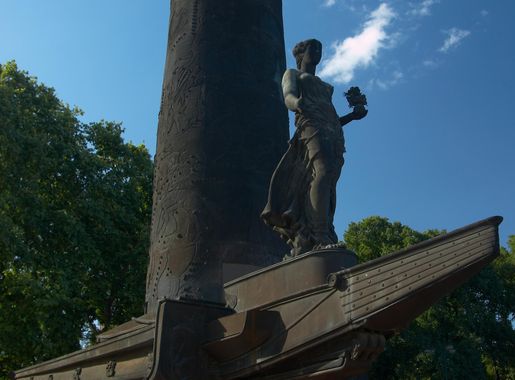 File:Buenos Aires - San Telmo - Parque Lezama - 20071215b.jpg - Wikimedia  Commons