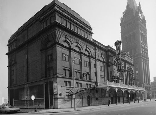 File:Pabst Theater (vintage).jpg - Wikimedia Commons