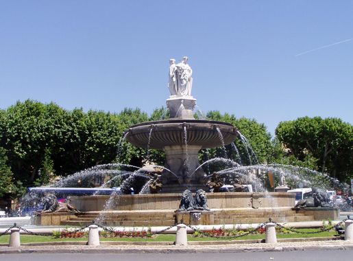 File:Fontaine de la Rotonde - Aix-en-Provence.JPG - Wikimedia Commons