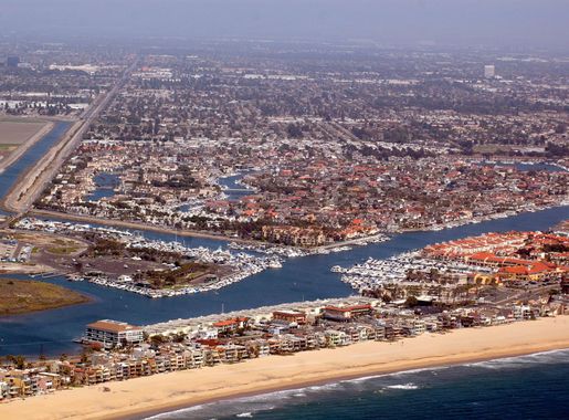 File:Huntington Harbor CA Aerial photo Don Ramey Logan.jpg - Wikimedia  Commons