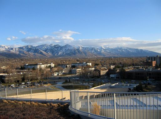 Cityscape with Mountains in Salt Lake City, Utah image - Free stock photo -  Public Domain photo - CC0 Images