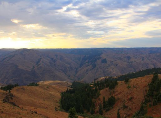 File:From the Canyon Edge (11442863214).jpg - Wikimedia Commons