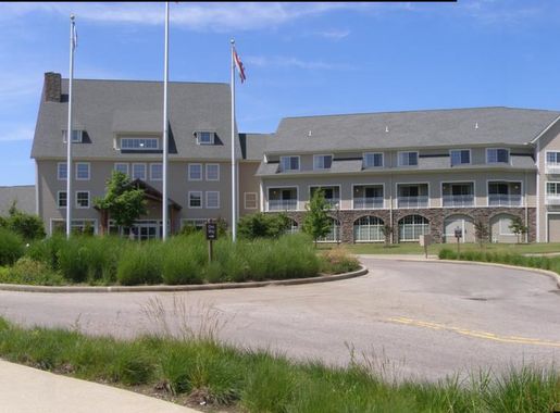 File:Geneva State Park Lodge (exterior).jpg - Wikimedia Commons