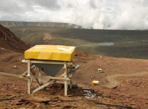 File:Obsevatorio Astrofísico de Chacaltaya.JPG - Wikimedia Commons