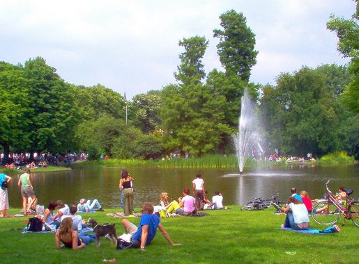File:Vondelpark On A Sunny Day Amsterdam Holland enhanced.jpg - Wikimedia  Commons