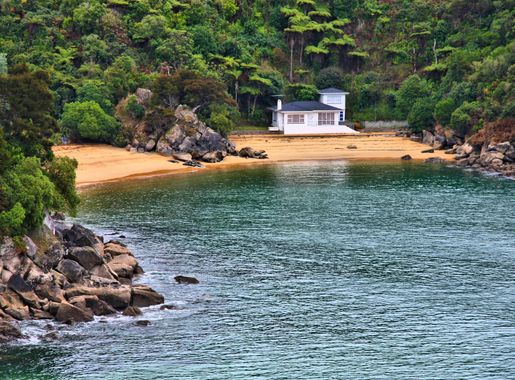 File:008 Beach in Kaiteriteri, New Zealand NZ - Honeymoon Bay perfect sandy  beach.jpg - Wikimedia Commons