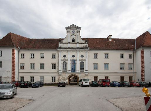 File:Murska Sobota Castle, view from North, 2017-05-25.jpg - Wikimedia  Commons