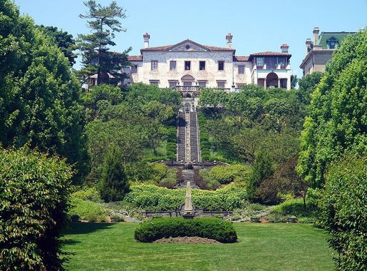 File:Milwaukee July 2022 007 (Villa Terrace Decorative Arts Museum).jpg -  Wikimedia Commons