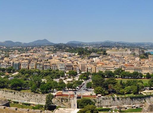 File:Corfu Town R02.jpg - Wikimedia Commons